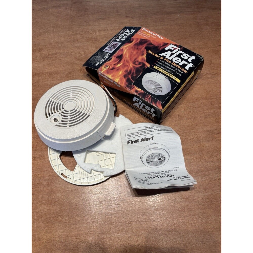 Vintage First Alert Smoke/Fire Detector SA86RAC Wired In w/Battery Back-Up